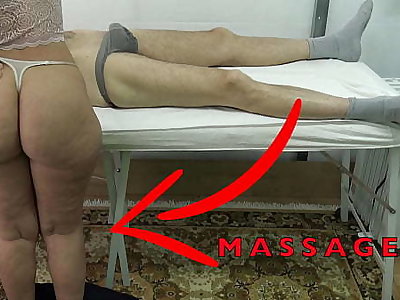 Filly Masseuse with Big Fundament take into account me Lift her Dress & Fingered her Pussy While she Massaged my Unearth !